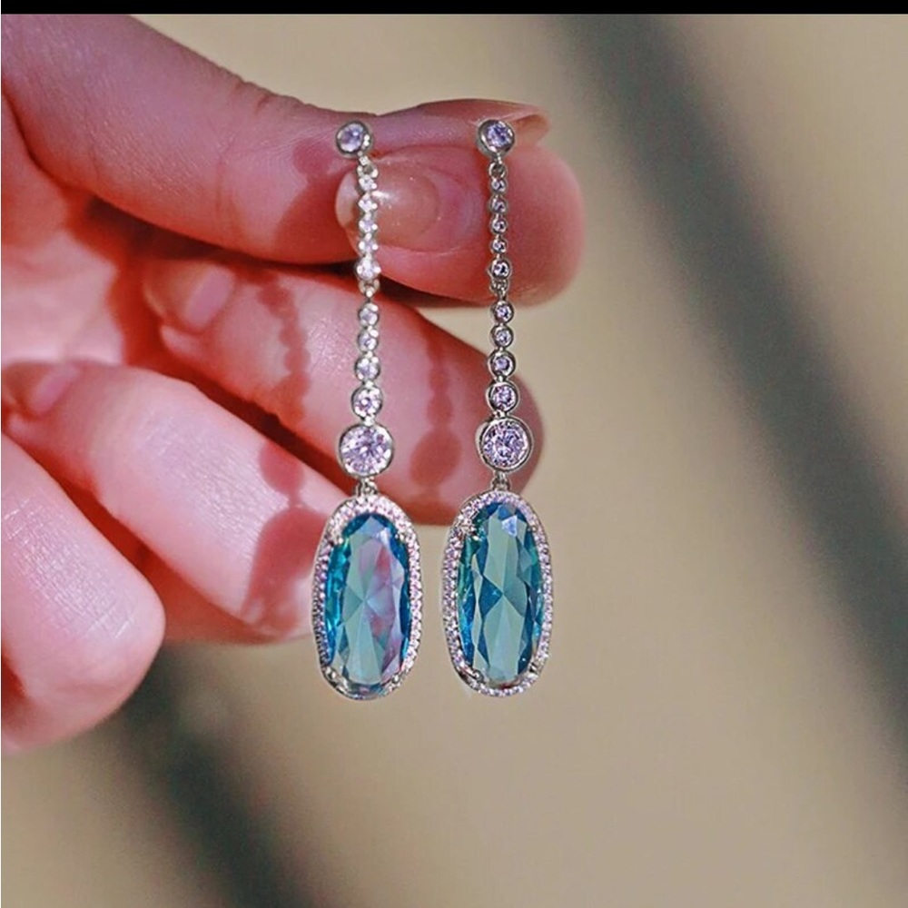 NEW SILVER DIAMONDS EARRINGS
